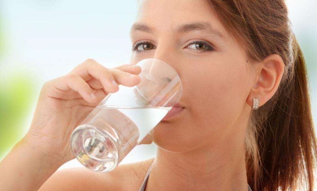 Diaform Plus izperemo z vodo brez plina